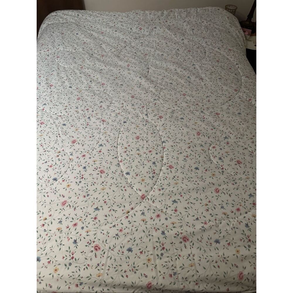 Coming Home Reversible Queen Floral Comforter Made in USA